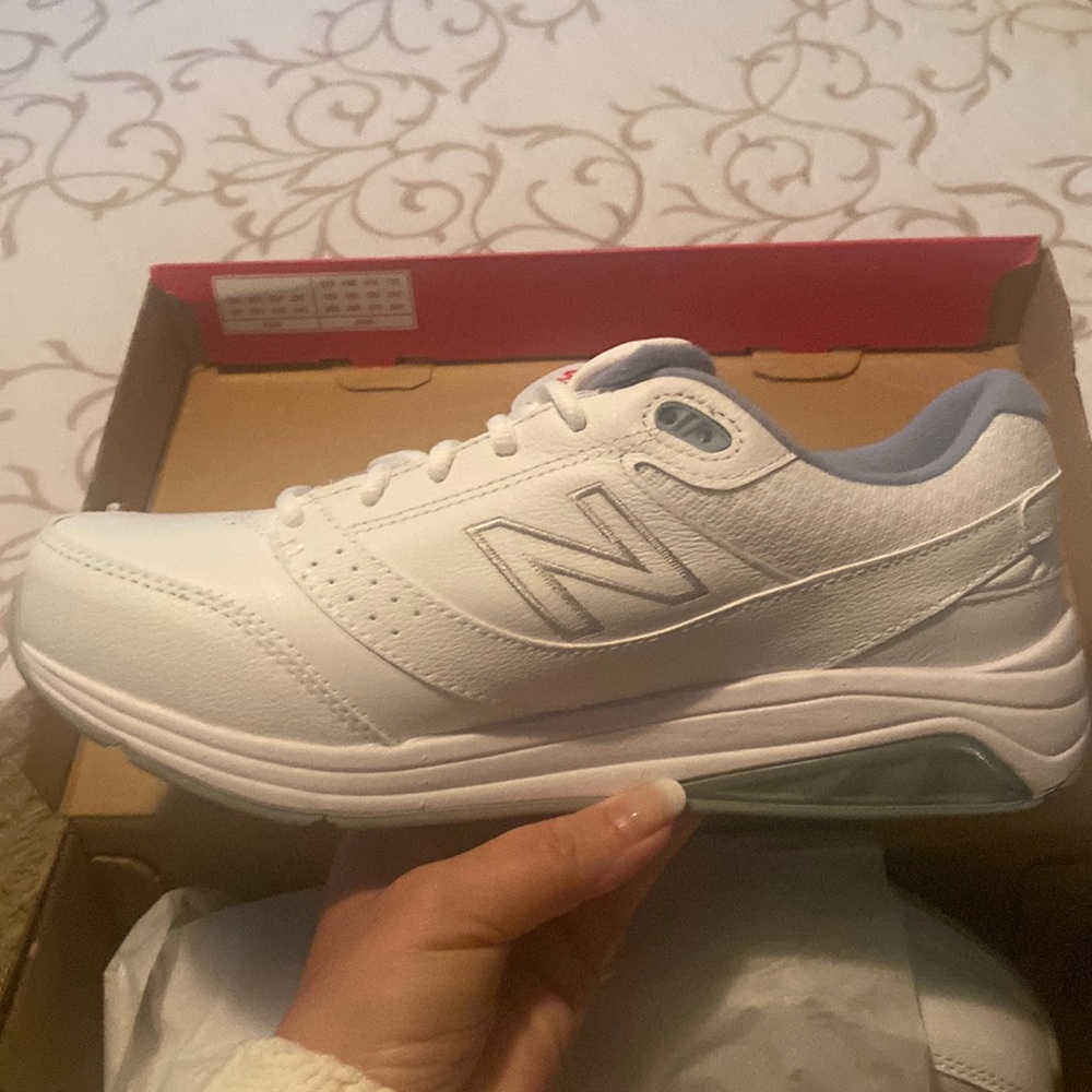 new in box new balance shoes